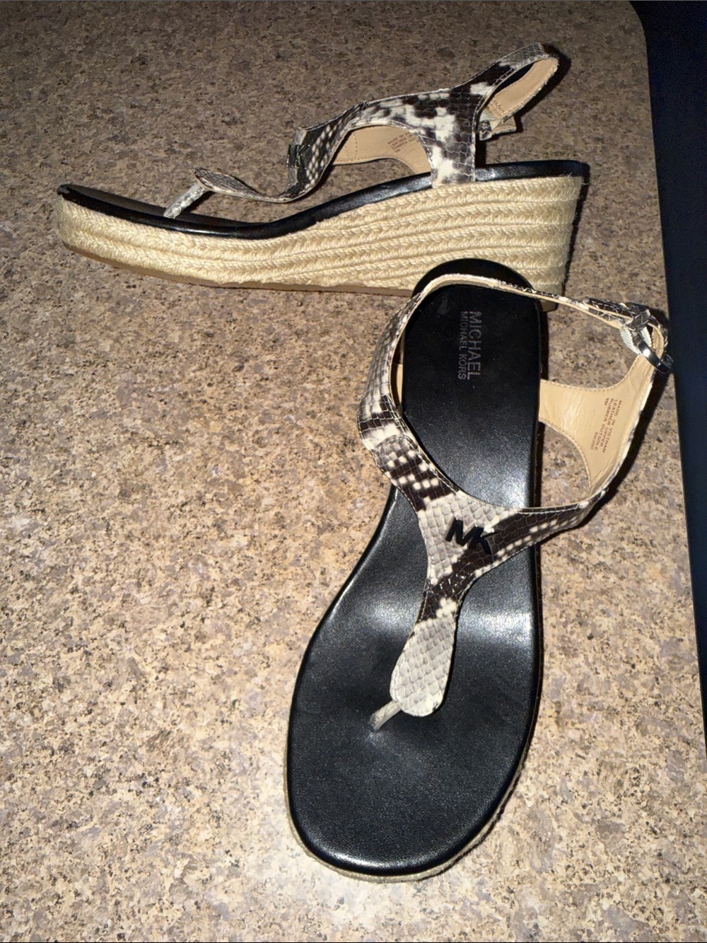Michael Kors Laney Size 9 Snake Skin Leather Espadrille Thong Wedge Sandal Shoe